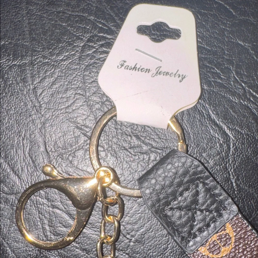 Brown Faux-Leather Bow Mouse Keychain Wristlet NEW